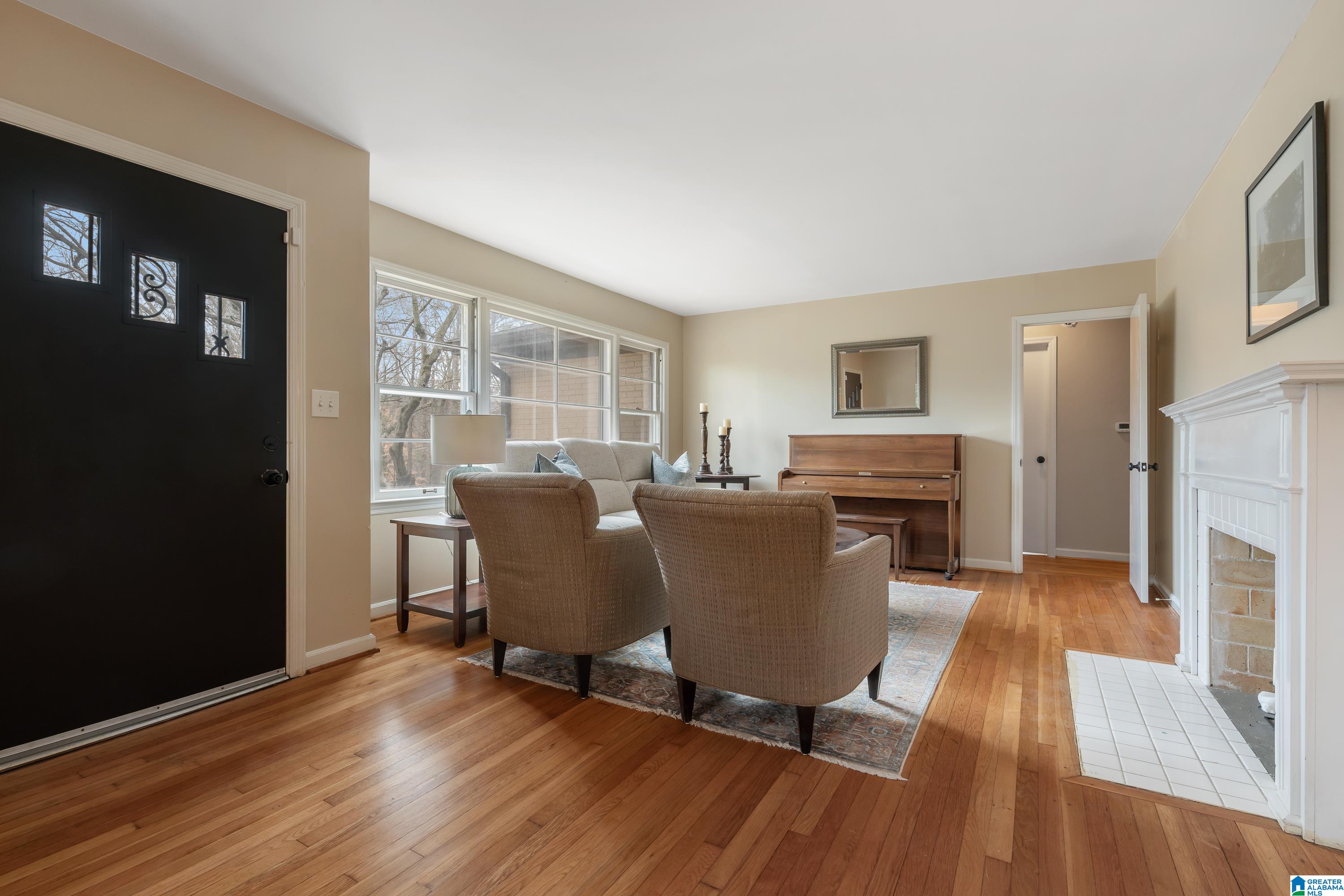 708 Warwick Road Birmingham, AL 35209 - Photo 5 of 32
