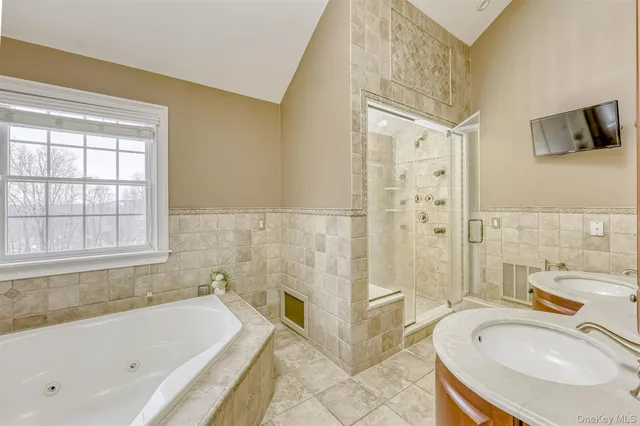 $999,999 | 2 Garnett Hill, Chester, NY 10918