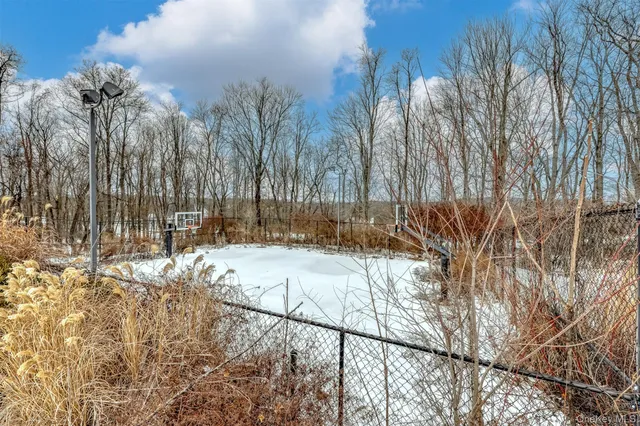 $999,999 | 2 Garnett Hill, Chester, NY 10918