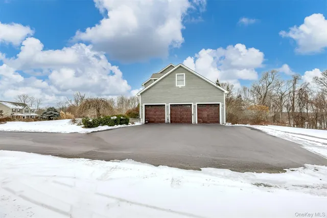 $999,999 | 2 Garnett Hill, Chester, NY 10918