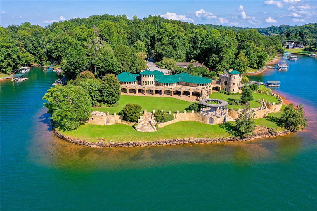 6 Heritage Point Seneca, SC 29672 - Photo 1 of 49