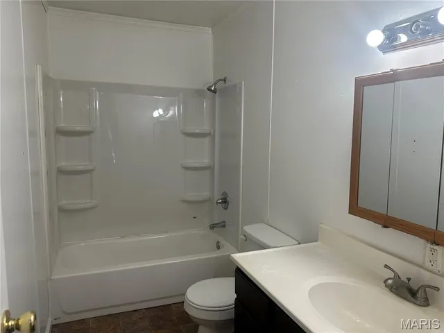 $110,000 | 122 Wilson Park Lane, Granite City, IL 62040