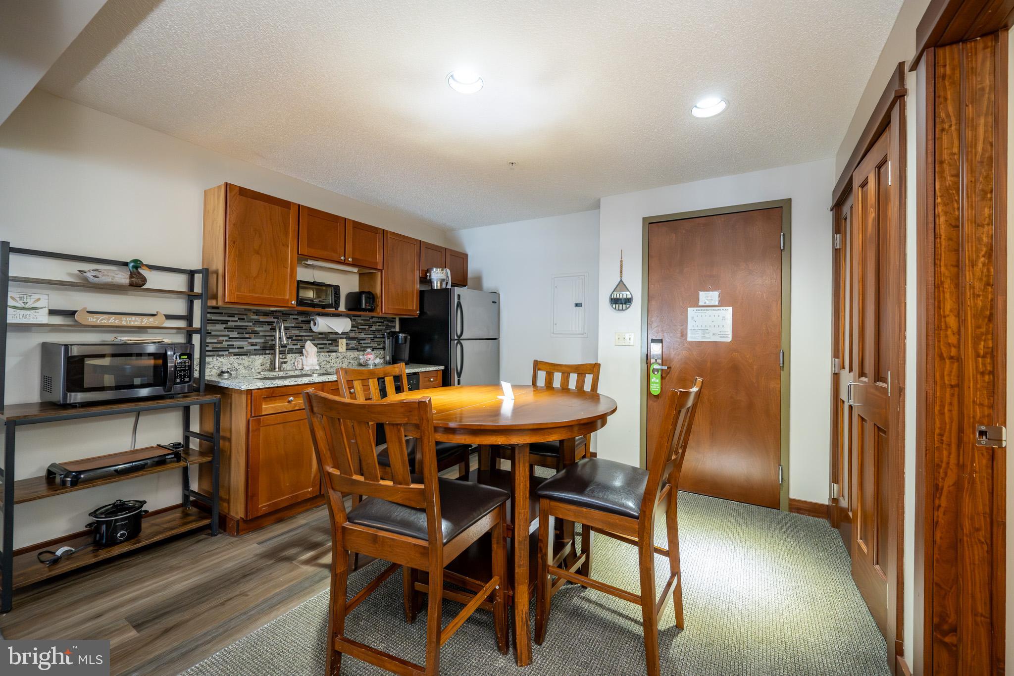 565 Glendale Road, Unit A312 Oakland, MD 21550 - Photo 4 of 48