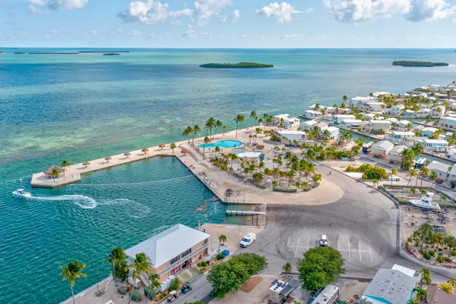 $329,000 | 701 Spanish Main Drive, Unit 641, Cudjoe, FL 33042