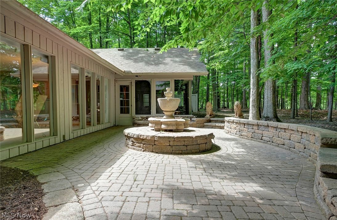 12221 Moss Point Road Strongsville, OH 44136 - Photo 27 of 35 Gallery Image 27