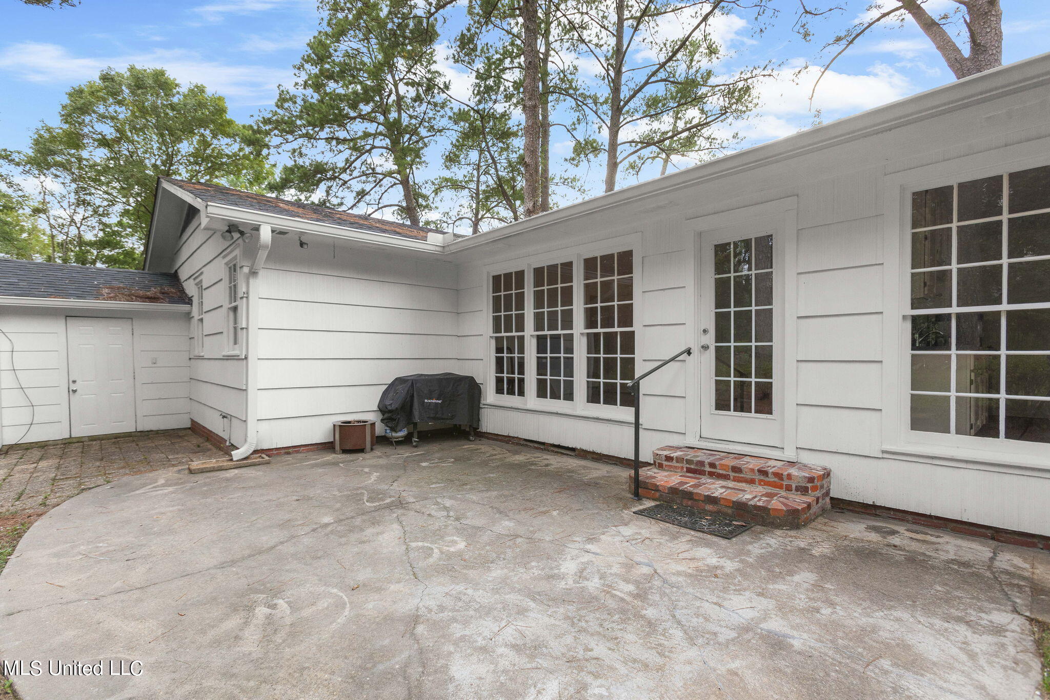 4654 Katherine Boulevard Jackson, MS 39211 - Photo 30 of 36 35-web-or-mls-4654 Katherine-35