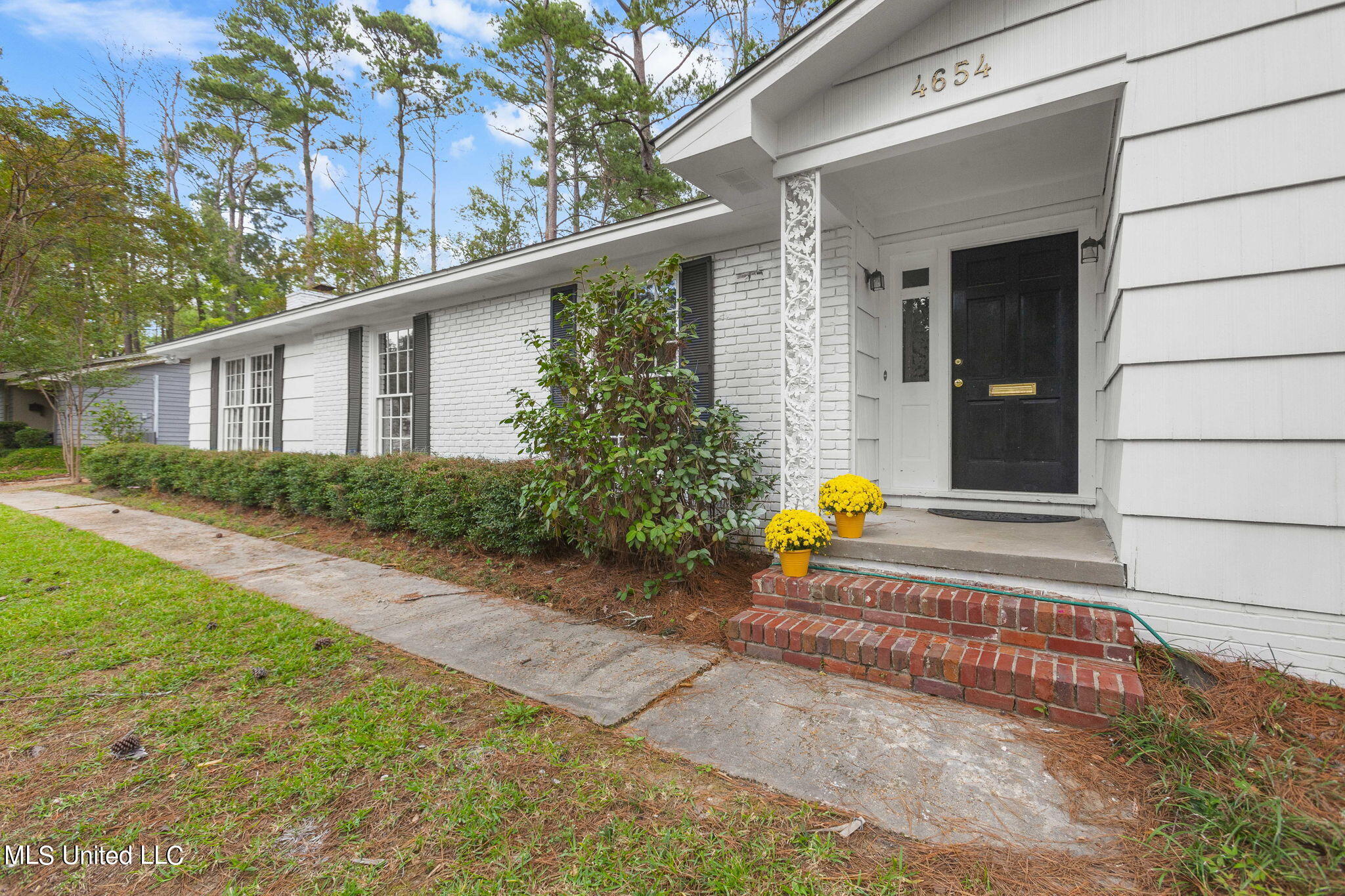 4654 Katherine Boulevard Jackson, MS 39211 - Photo 3 of 36 6-web-or-mls-4654 Katherine-6