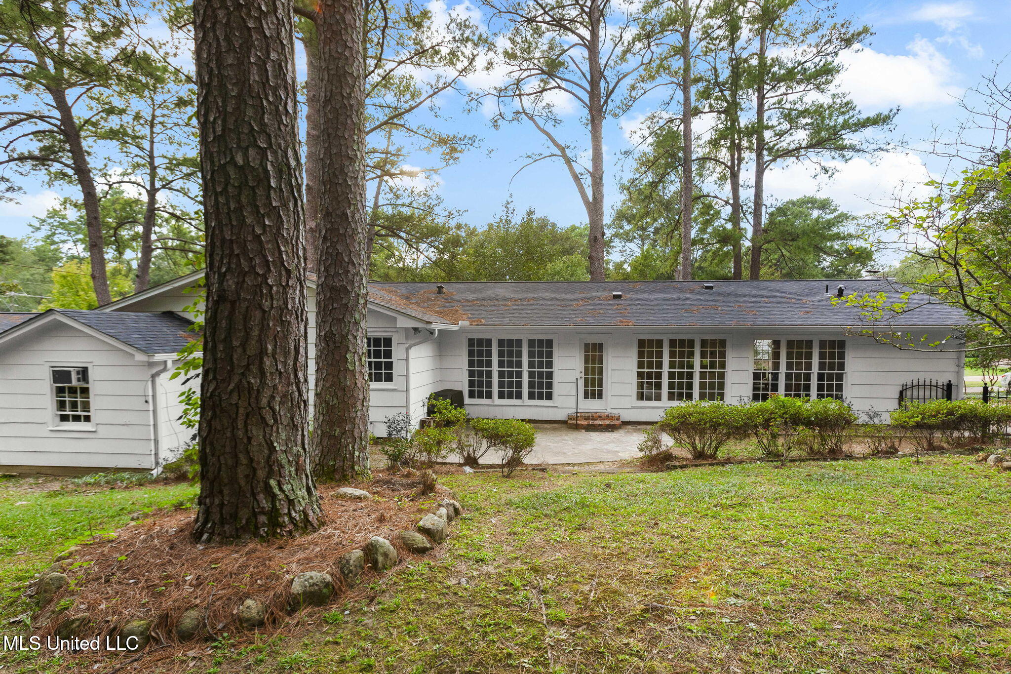 4654 Katherine Boulevard Jackson, MS 39211 - Photo 33 of 36 38-web-or-mls-4654 Katherine-38