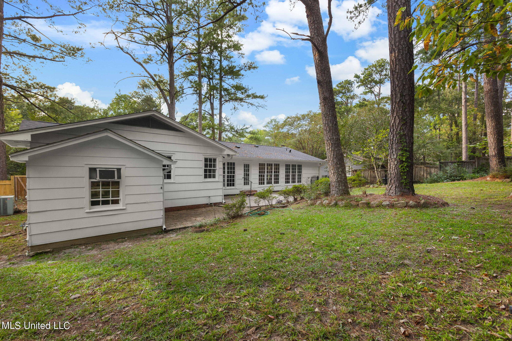 4654 Katherine Boulevard Jackson, MS 39211 - Photo 34 of 36 39-web-or-mls-4654 Katherine-39