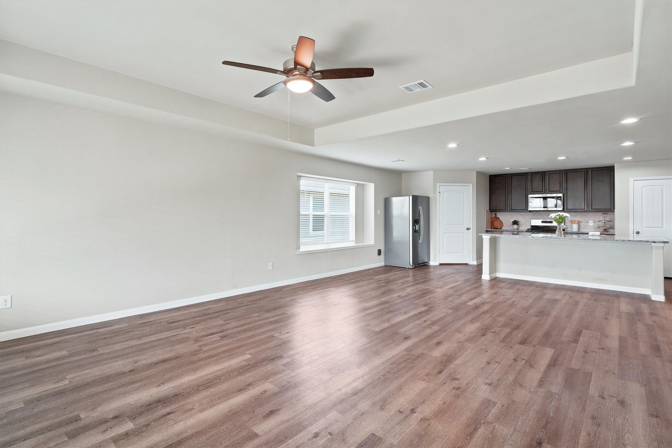 5334 Brooklyn Rose Drive Rosharon, TX 77583 - Photo 4 of 21 Vinyl Plank Flooring Throughout the home