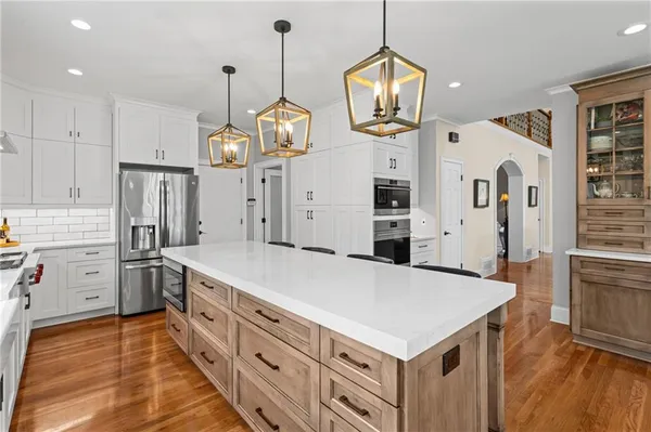 $889,000 | 5601 Lanyard Court, Gainesville, GA 30504