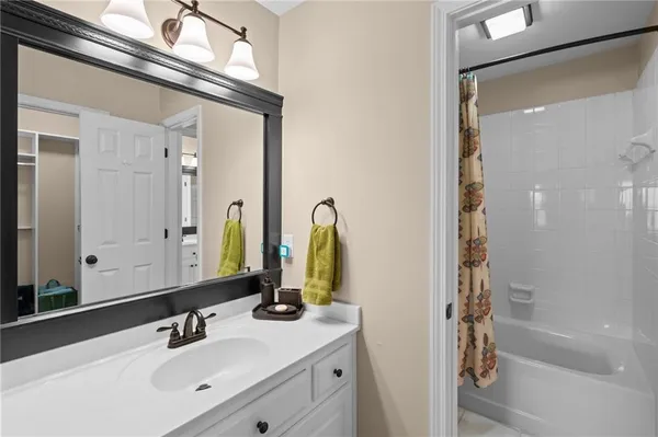 $889,000 | 5601 Lanyard Court, Gainesville, GA 30504