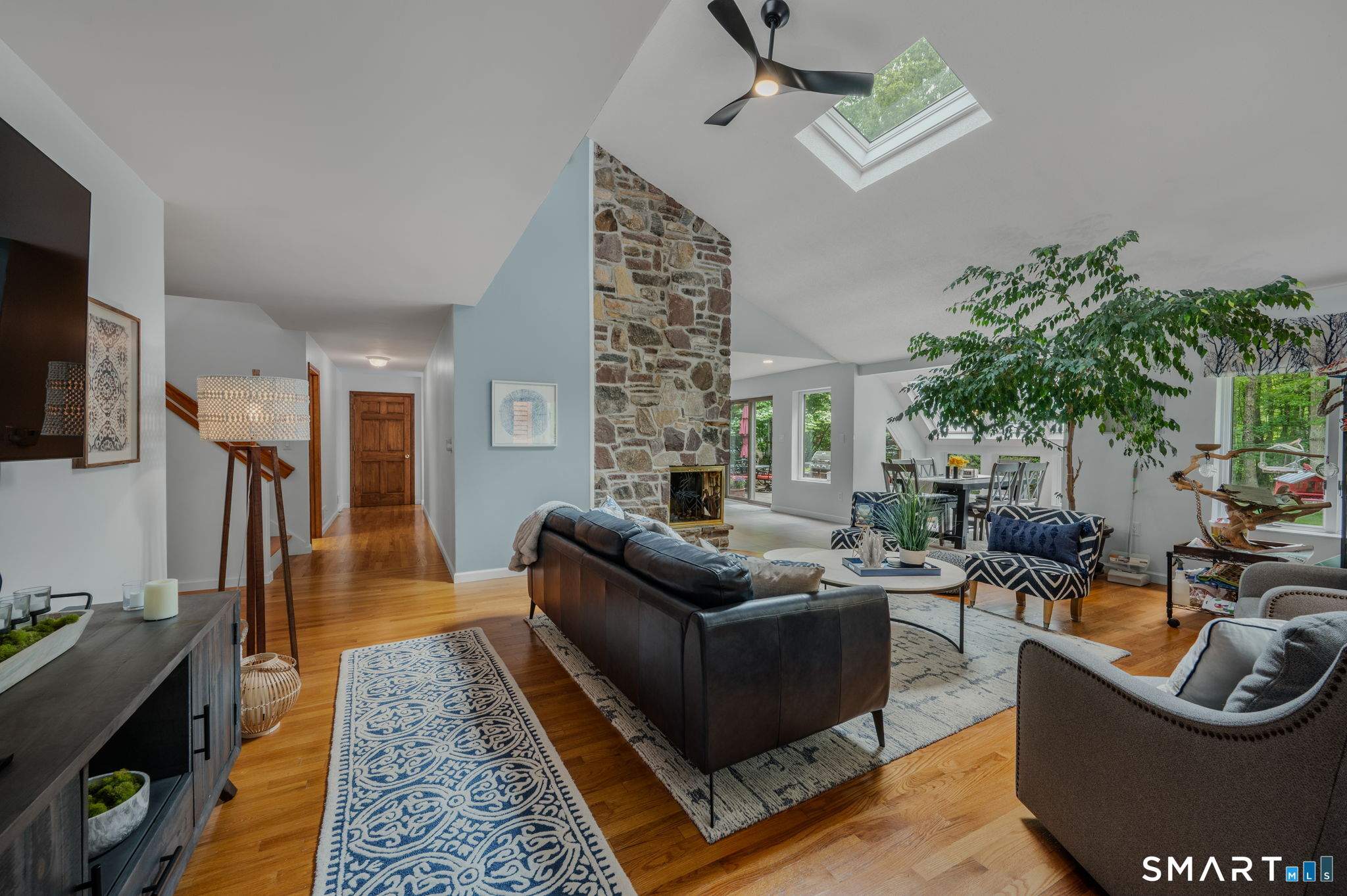18 South Road Bozrah, CT 06334 - Photo 8 of 39