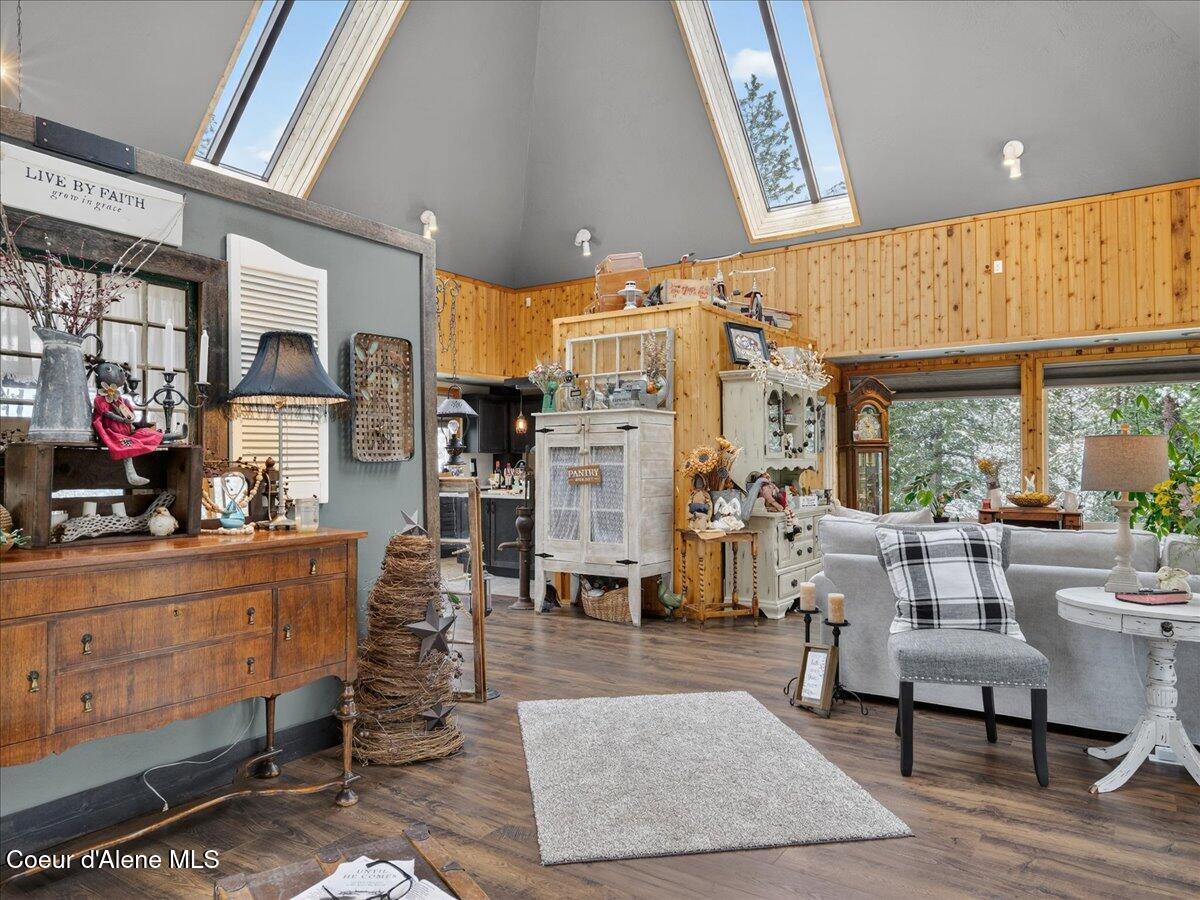 483 Paradise Road Pinehurst, ID 83850 - Photo 18 of 61 High Peaked Ceilings