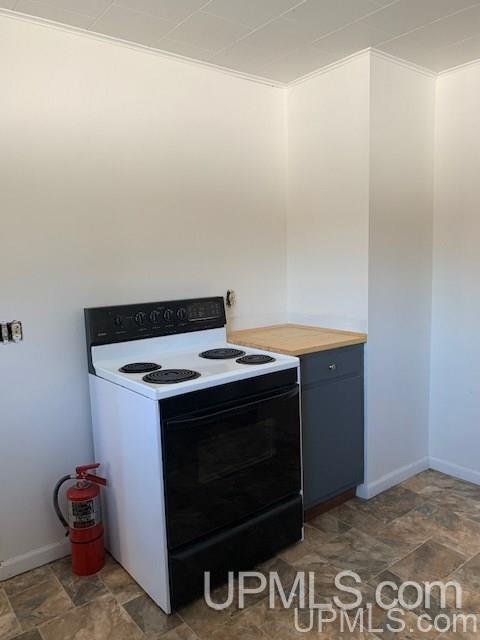 8072 Sanders Road Bessemer, MI 49911 - Photo 6 of 16 Gallery Image 6