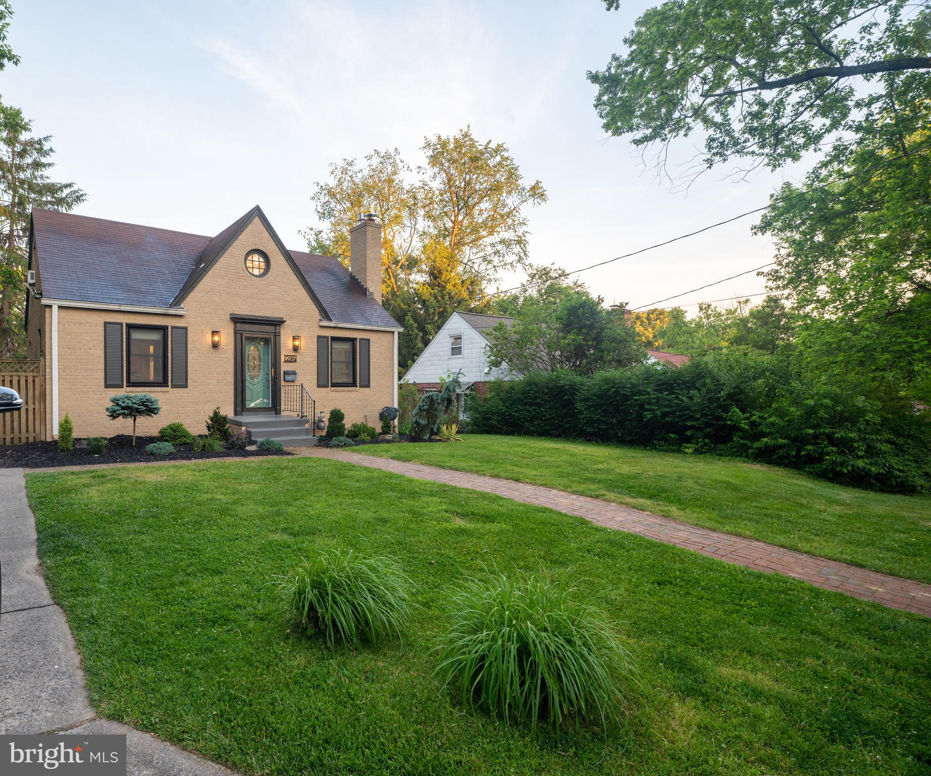 9907 Markham Street Silver Spring, MD 20901 - Photo 3 of 34