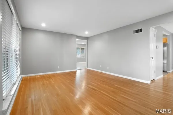 $3,200 | 8408 Louwen Drive, Ladue, MO 63124