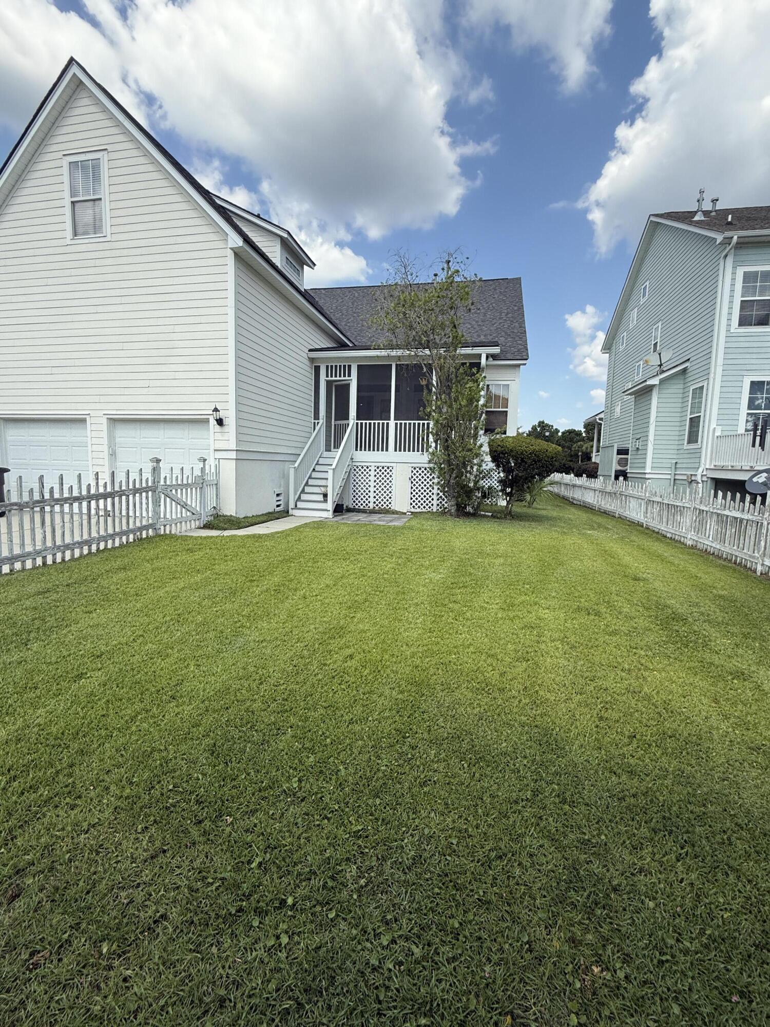 2556 River Lake Walk Mount Pleasant, SC 29466 - Photo 3 of 97 02