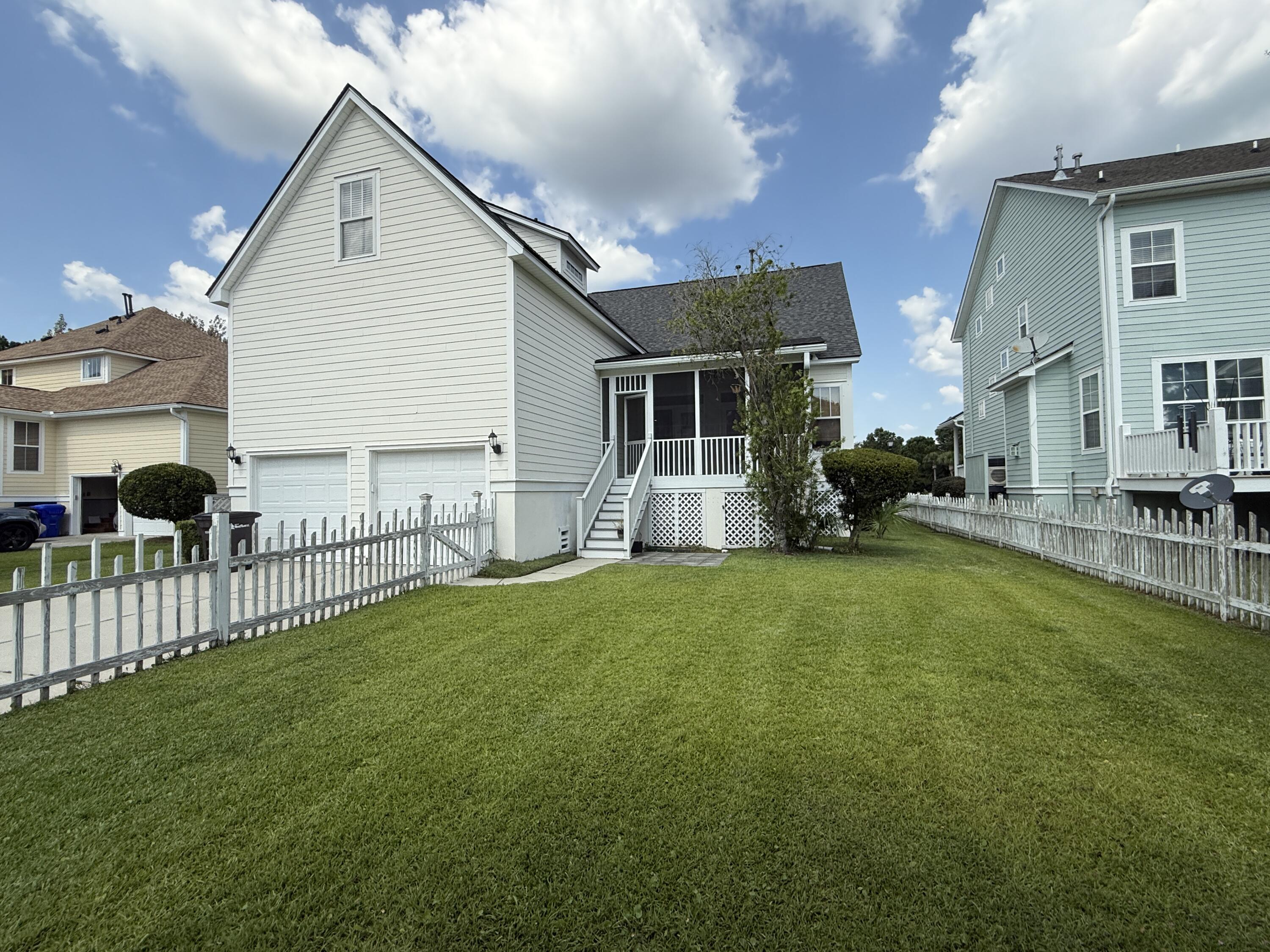2556 River Lake Walk Mount Pleasant, SC 29466 - Photo 5 of 97 04