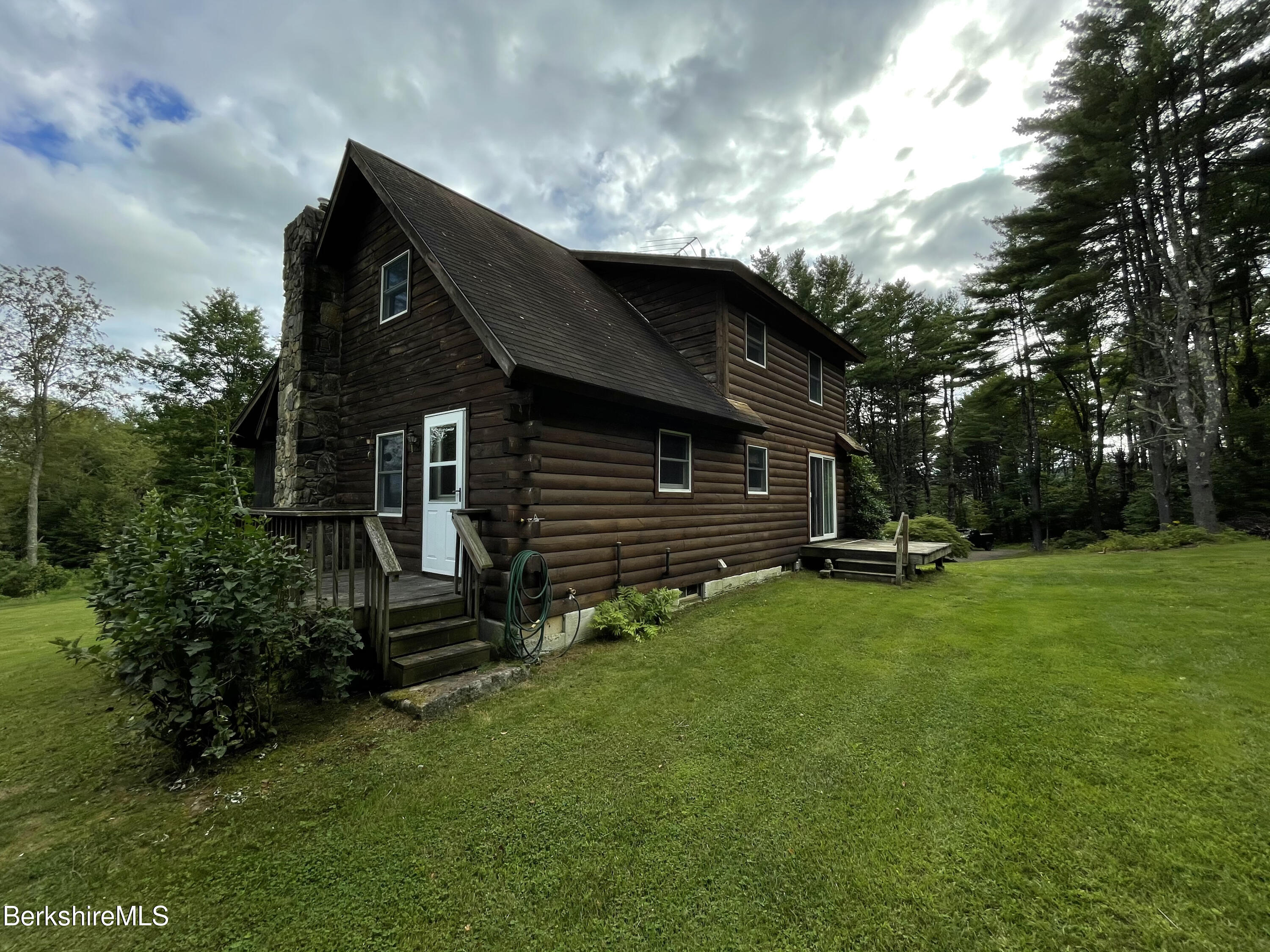8 Sandisfield Road Sandisfield, MA 01255 - Photo 10 of 35 2