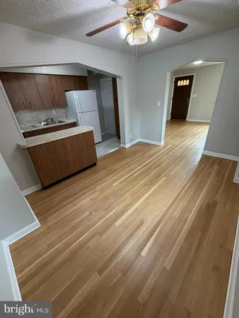 $1,900 | 229 Endsleigh Avenue, Middle River, MD 21220