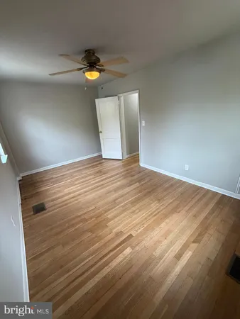 $1,900 | 229 Endsleigh Avenue, Middle River, MD 21220