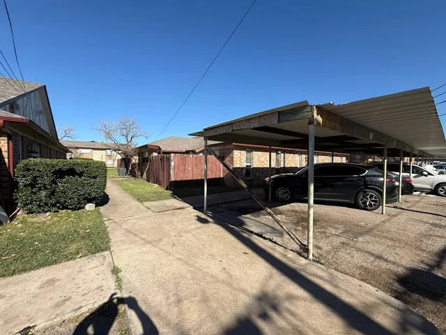 $1,450 | 708 East Pecan Street, Hurst, TX 76053