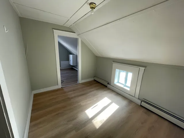 $1,250 | 52 Chestnut Avenue, Unit 4, Rutland, VT 05701