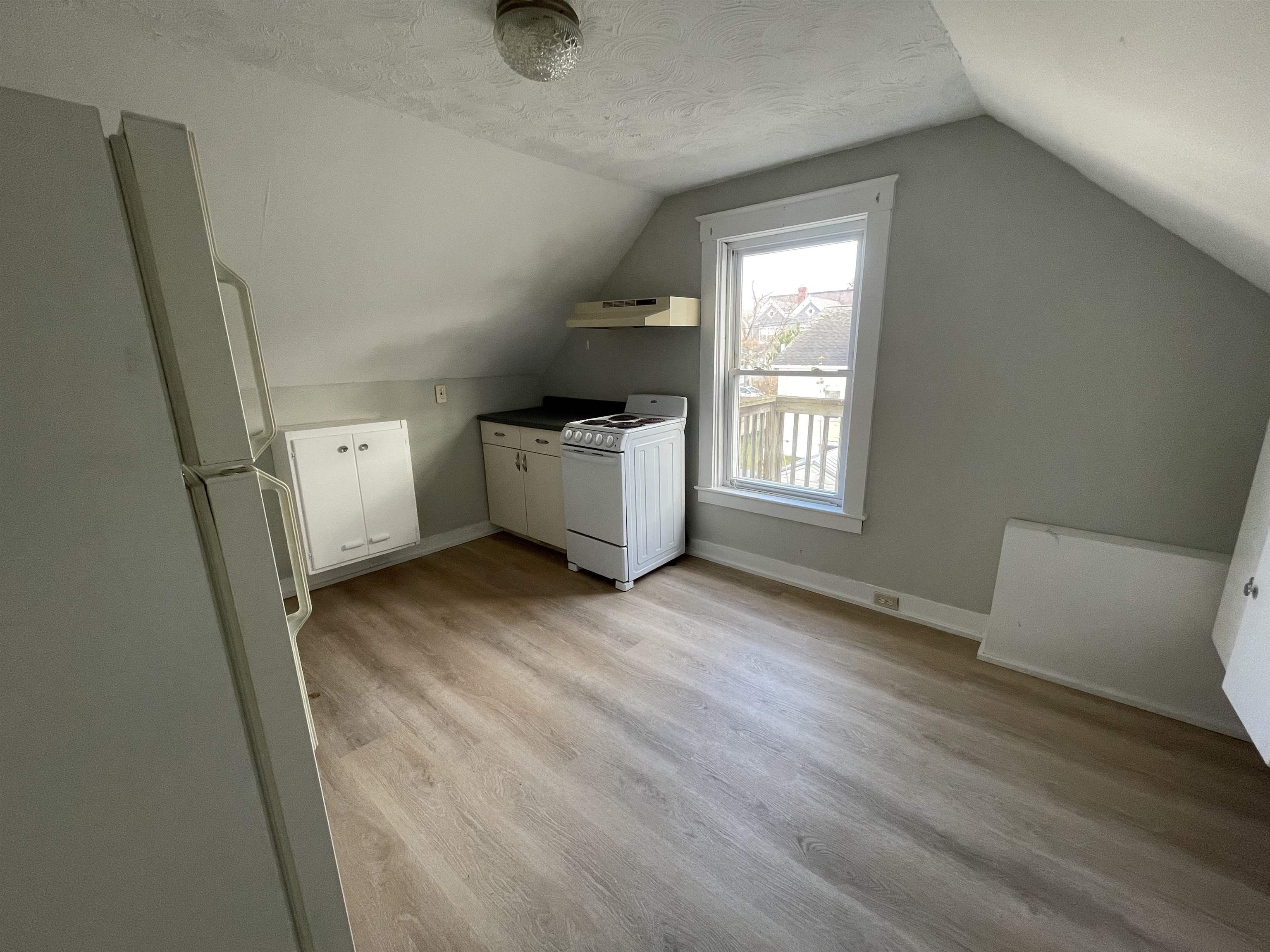 52 Chestnut Avenue, Unit 4 Rutland, VT 05701 - Photo 9 of 13