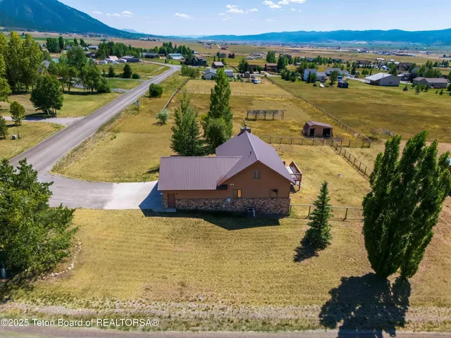 $650,000 | 725 Saddle Drive, Etna, WY 83118
