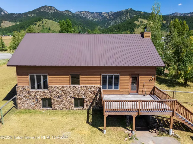 $650,000 | 725 Saddle Drive, Etna, WY 83118