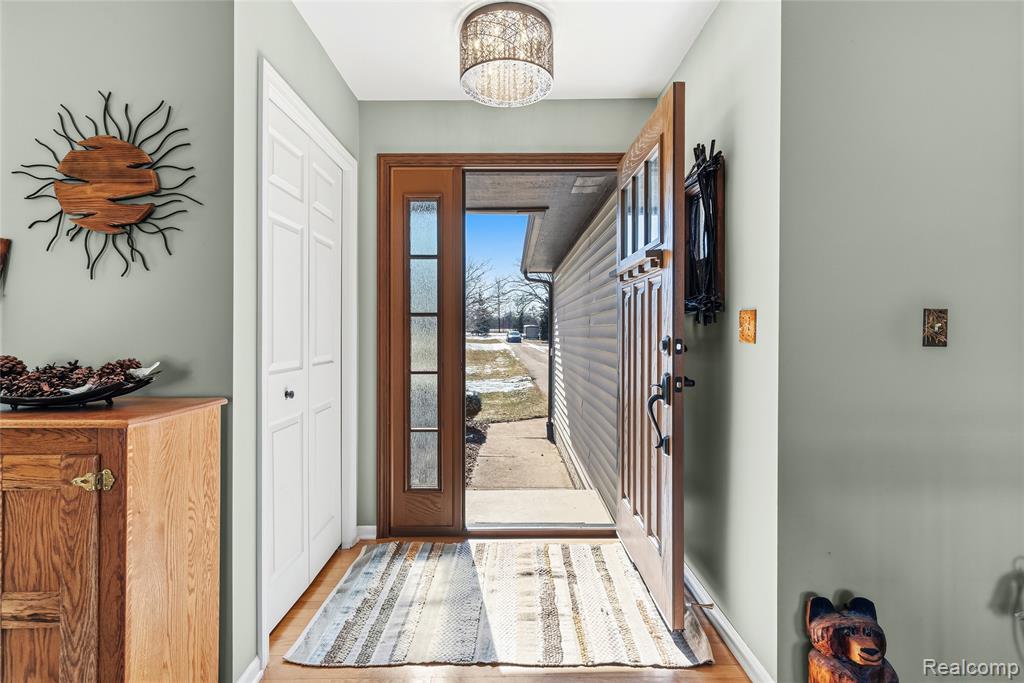 8482 Reid Road Swartz Creek, MI 48473 - Photo 7 of 48 Gallery Image 7