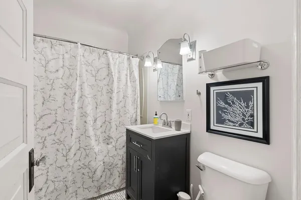 $369,900 | 510 South Van Buren Street, Green Bay, WI 54301