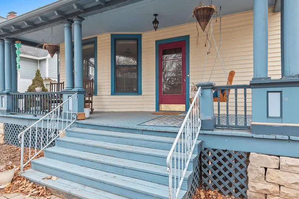 $369,900 | 510 South Van Buren Street, Green Bay, WI 54301