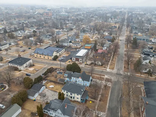 $369,900 | 510 South Van Buren Street, Green Bay, WI 54301