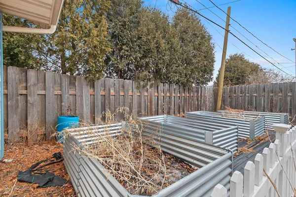 $369,900 | 510 South Van Buren Street, Green Bay, WI 54301