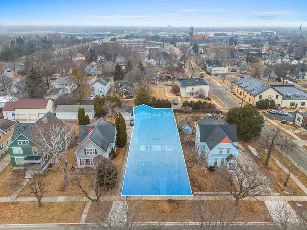 $369,900 | 510 South Van Buren Street, Green Bay, WI 54301