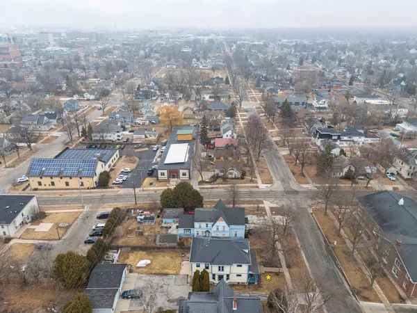 $369,900 | 510 South Van Buren Street, Green Bay, WI 54301