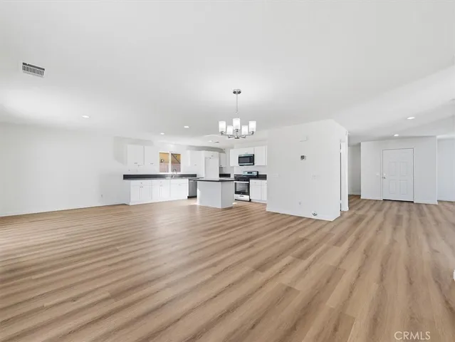 $4,500 | 2775 South Buena Vista Avenue, Corona, CA 92882