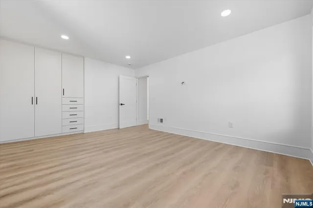 $3,850 | 740 Edgewater Avenue, Unit 2, Ridgefield, NJ 07657