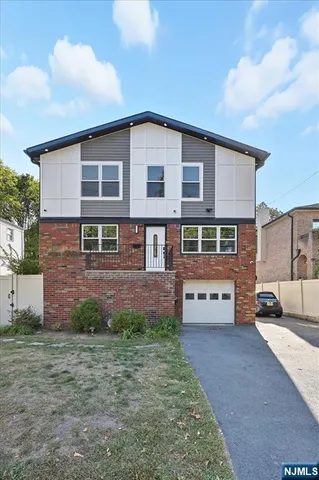 $3,850 | 740 Edgewater Avenue, Unit 2, Ridgefield, NJ 07657