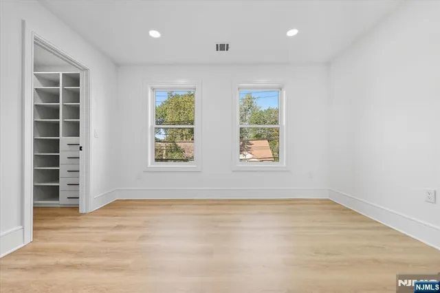 $3,850 | 740 Edgewater Avenue, Unit 2, Ridgefield, NJ 07657