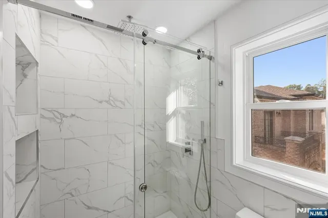 $3,850 | 740 Edgewater Avenue, Unit 2, Ridgefield, NJ 07657