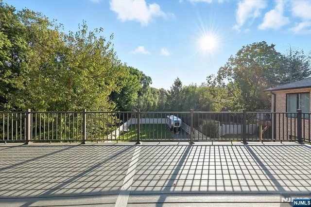 $3,850 | 740 Edgewater Avenue, Unit 2, Ridgefield, NJ 07657