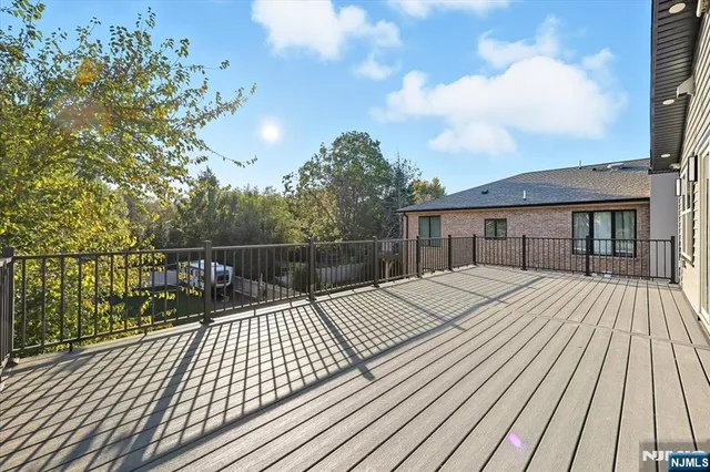 $3,850 | 740 Edgewater Avenue, Unit 2, Ridgefield, NJ 07657