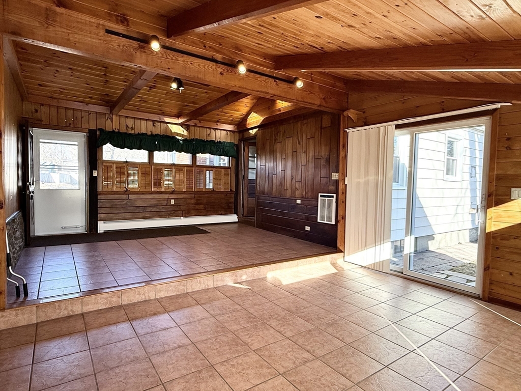 92 River Road Agawam, MA 01001 - Photo 12 of 36 Gallery Image 12