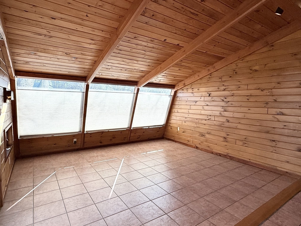 92 River Road Agawam, MA 01001 - Photo 13 of 36 Gallery Image 13