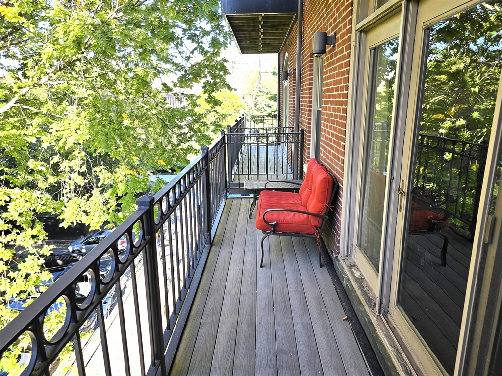 76 West Rutland Square, Unit 304 Boston, MA 02118 - Photo 13 of 19