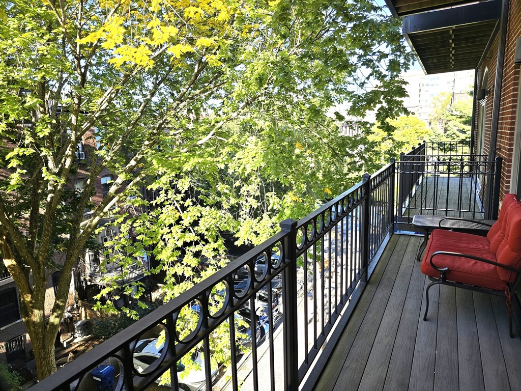 76 West Rutland Square, Unit 304 Boston, MA 02118 - Photo 14 of 19