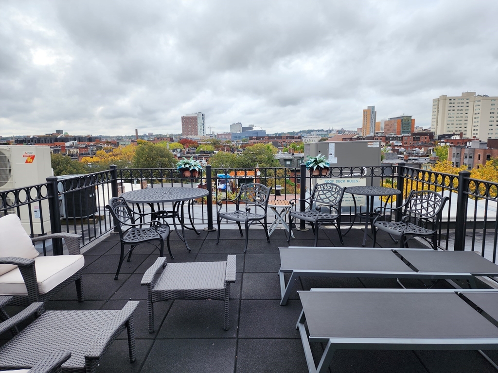 76 West Rutland Square, Unit 304 Boston, MA 02118 - Photo 16 of 19